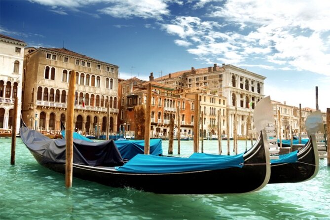 Tour Enchanting Venice Majestic City Walk and Gondola Ride - Authentic Local Life: Small Squares and Quieter Corners