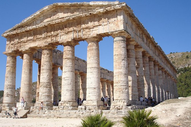 Tour Erice & Segesta - Climbing to Castello di Venere on Mount Erice