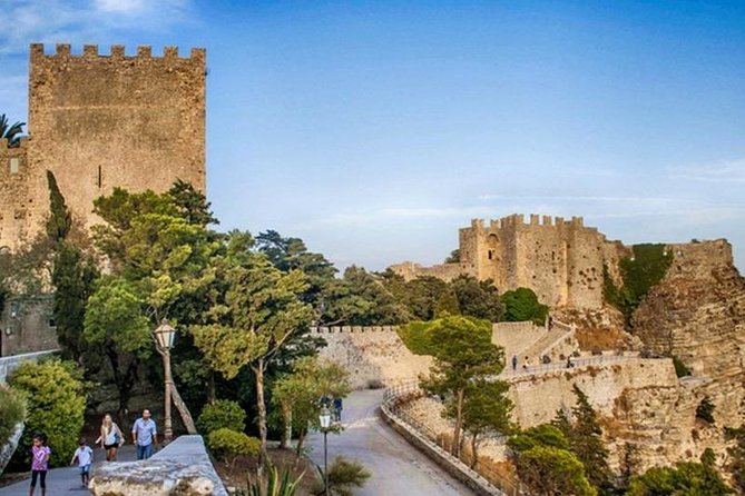 Tour Erice, Trapani salt pans, Segesta - Who Will Appreciate This Sicily Tour