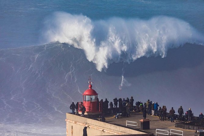 Tour Fátima Batalha Nazaré and Óbidos - Discovering the Medieval Charm of Óbidos Village