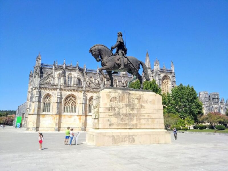 Tour Fátima Batalha Nazaré e Óbidos - Discover the Tour Fátima Batalha Nazaré e Óbidos: A Full-Day Cultural and Scenic Journey from Lisbon