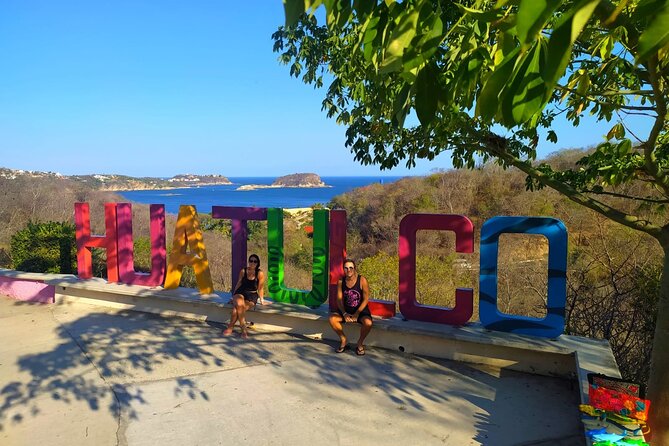 Tour Full Day Guided Huatulco Bays + Pickup + Refreshments + Gift !! - Food and Additional Expenses