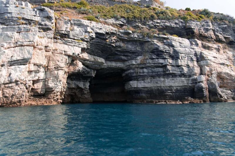 Tour Golfo dei Poeti - shared tour - Amenities and Refreshments During the Tour