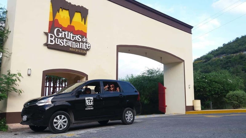 Tour "Grutas Bustamante" + Guía + Transfer + Tickets - Return to Monterrey and Overall Tour Logistics