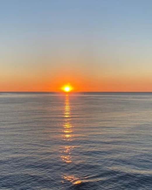 Tour in barca privata Avola Marzamemi/PortopaloDiCapopasserO - Sea-View Aperitif with Local Products and Prosecco