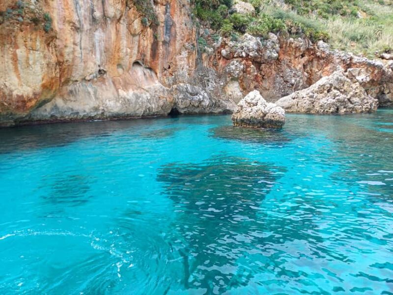 Tour in barca Riserva dello Zingaro da San Vito Lo Capo - Relaxing on the Sun Deck with Scenic Views