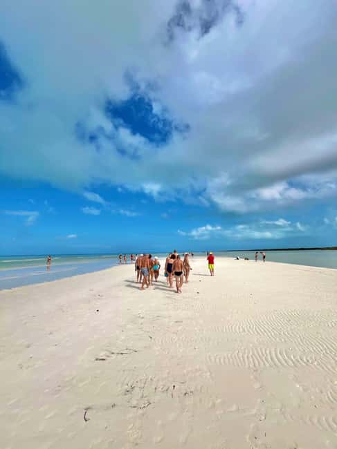 Tour in Italian in Holbox - Key Points