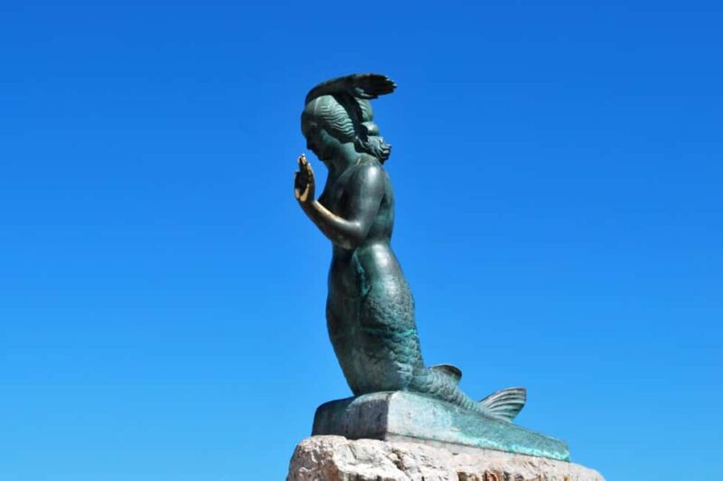 Tour in Sitges ( Bcn): Cultural diversity, tapas and beach - Meeting Point and Practical Details