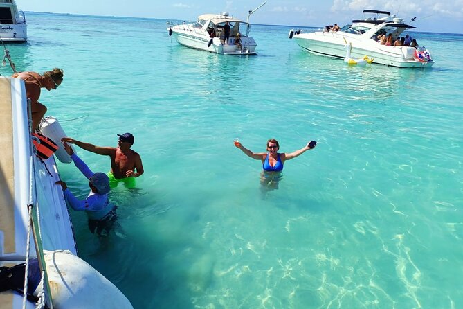 Tour Isla Mujeres Premium - Departure from Playa Tortugas and Meeting Details