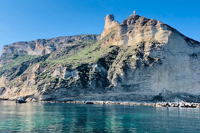 Tour La Dolce Vita stops for swimming, Snorkeling and Prosecco - Comfort and Amenities Onboard