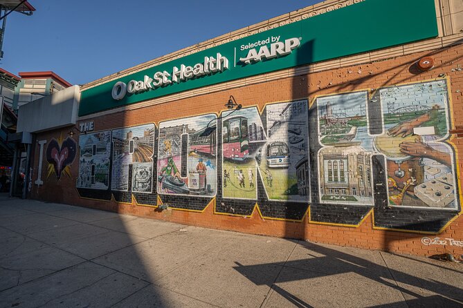 Tour New York Contrasts: Bronx, Queens and Brooklyn - Ending the Tour in Chinatown or Nearby Neighborhoods