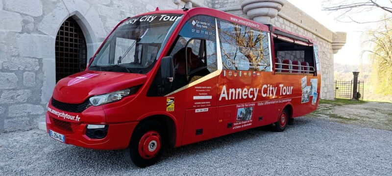 Tour of Annecy by convertible bus - Practicalities: Meeting Point and Accessibility