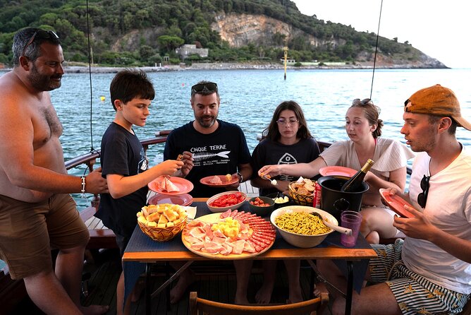 Tour of Apericena at Sunset and Dinner on Boat - An Unforgettable Sunset Cruise with Food and Drinks in La Spezia