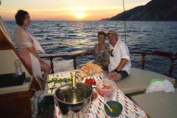 Tour of Apericena at Sunset and Dinner on Boat - Starting from Porto Mirabello in La Spezia