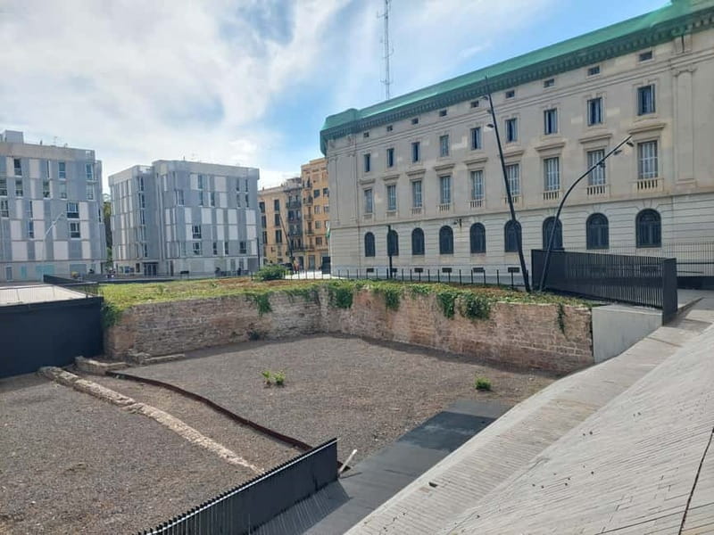 Tour of Barceloneta and the Citadel Park - A Visit to França Station: The Historic Railway Hub