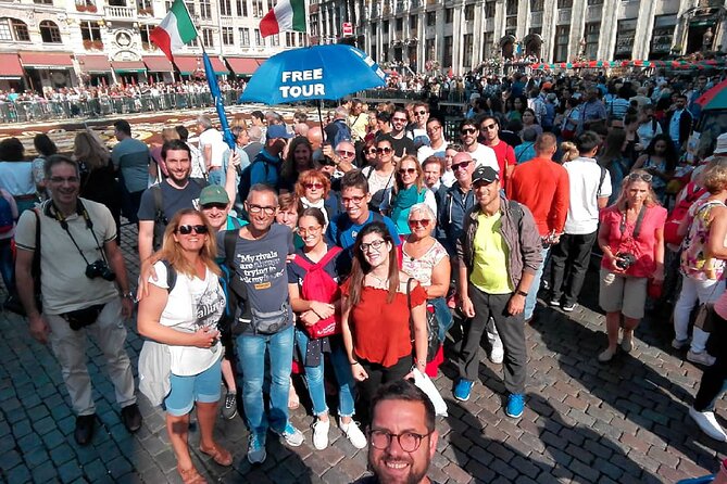 Tour of Brussels in English (with booking fee) - Small Group Experience and Personal Interaction