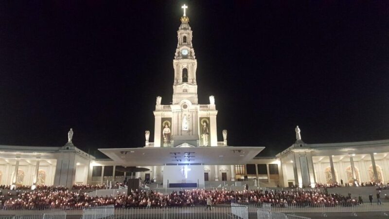 Tour of Fátima; And Nazaré, a small village with giant waves - Nazaré’s Giant Waves and Fishing Village Charm