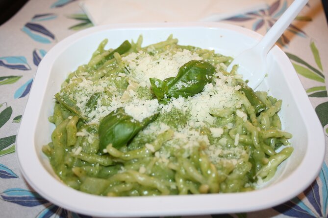 Tour of Genoa historic center and wine tasting with dinner - Exploring Genoa’s Historic Center: A Walk Through Time