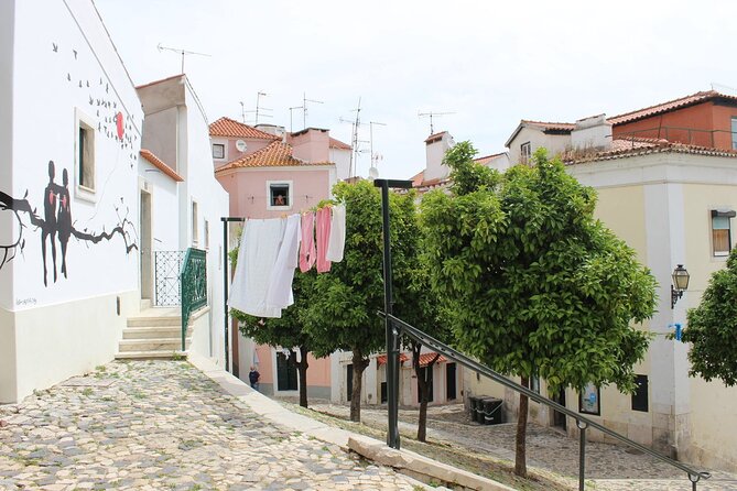Tour of Lisbon - Exploring Lisbons Main Avenues and the 25 de Abril Bridge