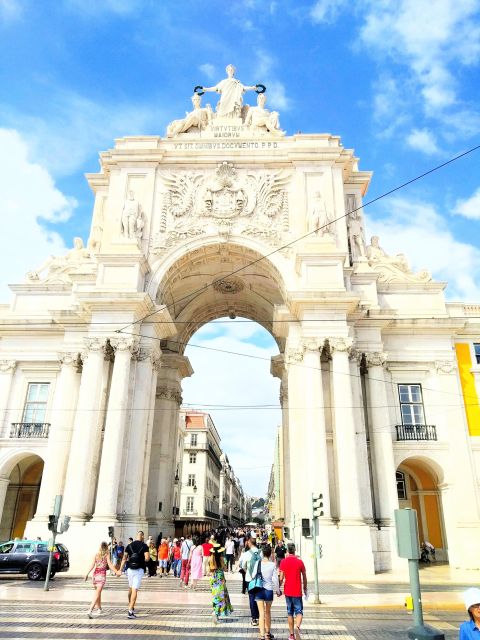 Tour of Lisbon monuments and viewpoints - Strolling through Praça do Comércio and Its Surroundings
