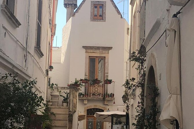 Tour of LOCOROTONDO and ALBEROBELLO departing from Bari - The Value of a Self-Guided Experience