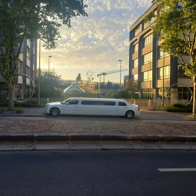 Tour of Paris by limousine by day or night. - Key Points