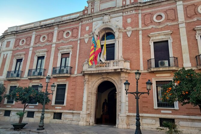 Tour of the Borgias with Cathedral included in Valencia - The Significance of Plaza de Manises and the Generalitat Palace