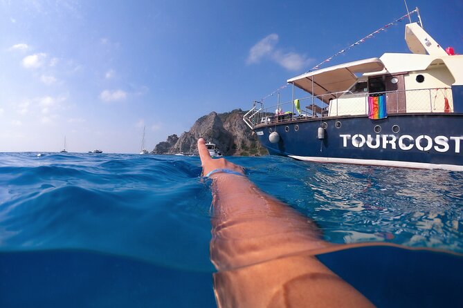 Tour of the Costa degli Dei by boat, 3 hours with aperitif included - The Aperitivo Experience: Calabrian Flavors on Board