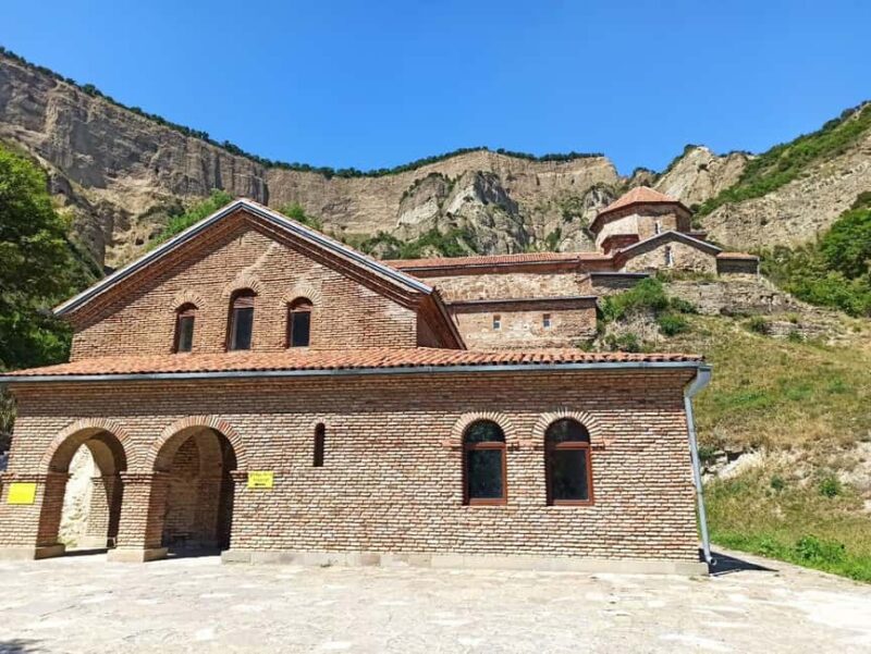 Tour of the Didgori Battle Memorial, Shiomghvim Monastery - Exploring the Shio-Mgvime Monastery in a Limestone Gorge