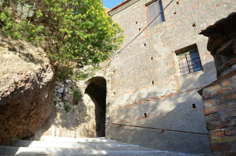 Tour of the Grecanica area from Reggio Calabria: Bova and Pentedattilo - Tasting Calabria’s Bounties with Lestopitta and Bergamot