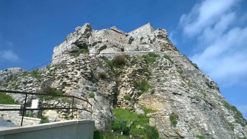 Tour of the Grecanica area from Reggio Calabria: Bova and Pentedattilo - The Enigmatic Village of Pentedattilo