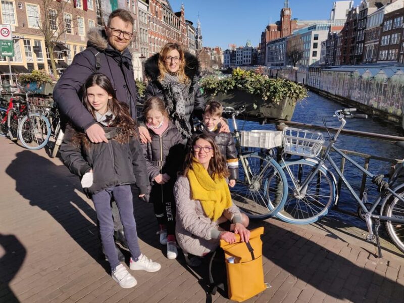 Tour of the historical center of Amsterdam in Italian - The Guide: Professional, Empathetic, and Fluent in Italian