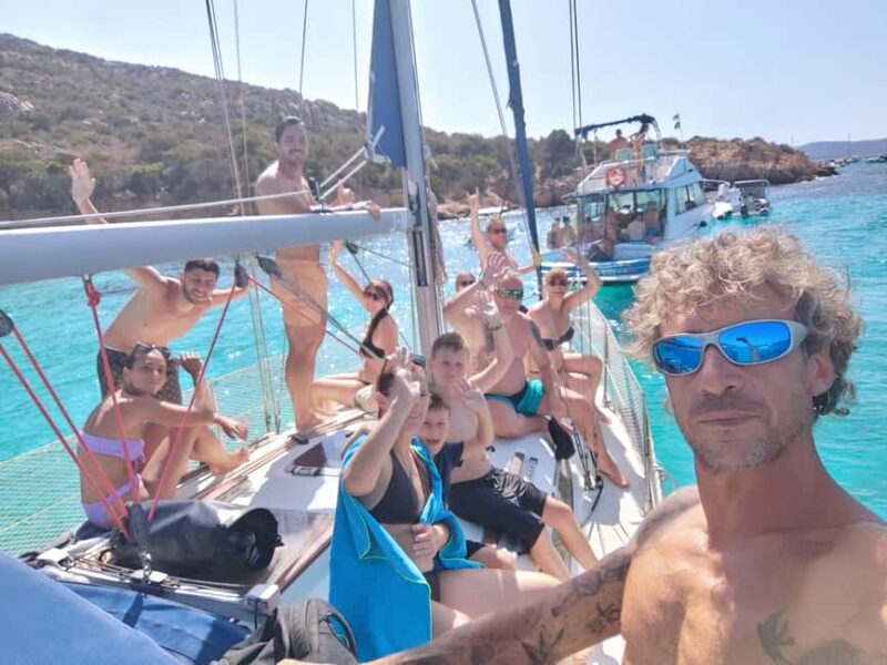 Tour of the islands of the archipelago with lunch and drinks - Unique Rock Formations and Sculptures on Spargi Island