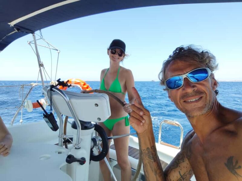 Tour of the islands of the archipelago with lunch and drinks - Scenic Navigation and Highlights on the Return Trip