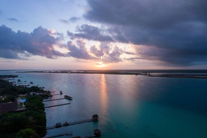 Tour of the Lagoon of Bacalar on pontoon -Collective- - Appreciating the Cenote de la Bruja