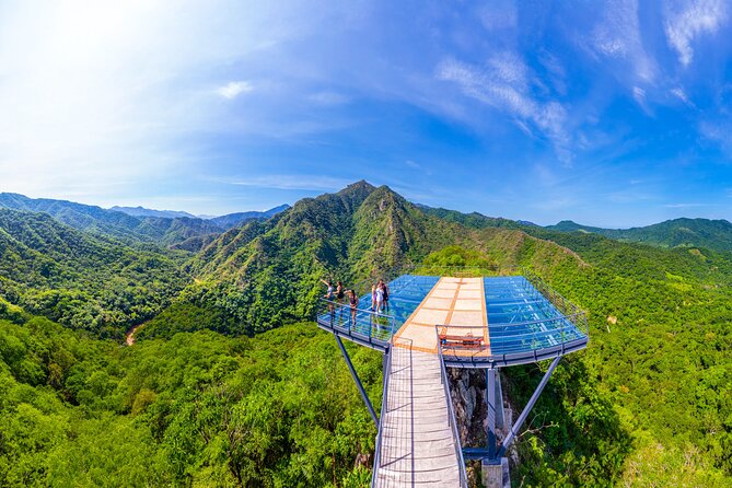Tour of the only glass viewpoint in Puerto Vallarta - Key Points