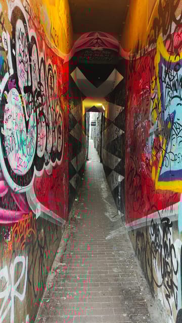 Tour of the Red Quarter Amsterdam - Exploring Amsterdam’s History with the Guide