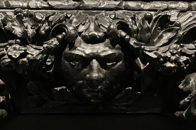 Tour of the Royal Collections of Madrid small group and skip the line - Why a Small Group Enhances the Experience