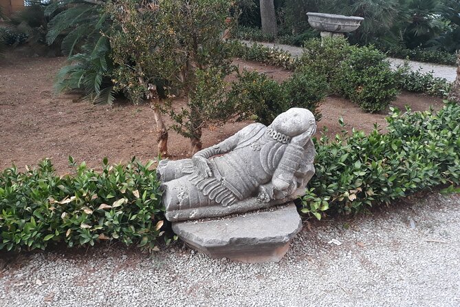 Tour of Villa Palagonia and Street Food itinerary in Bagheria - Free Time, Local Interaction, and Street Food