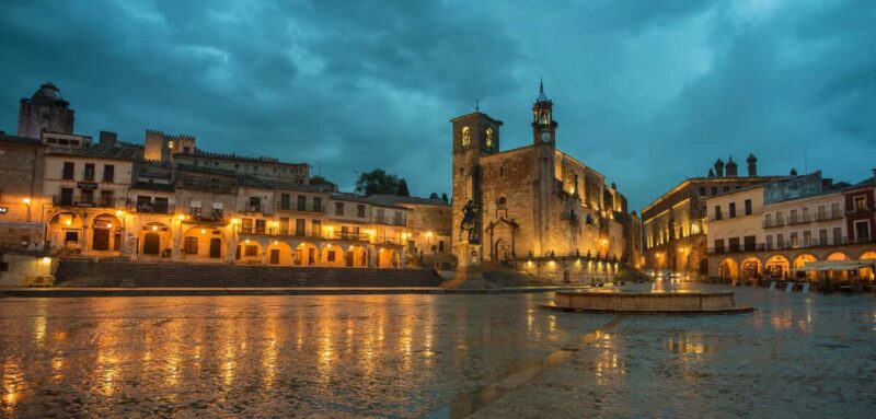 TOUR OFICIAL DE TRUJILLO CON ENTRADAS A MONUMENTOS - Welcome to Trujillo’s Heritage with an Official Tour Guide