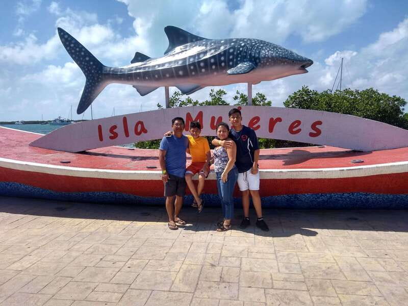 Tour on Isla Mujeres Catamaran - Snorkeling at the Aquatic Museum and Reef