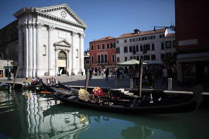 Tour on the Trails of Commissario Brunetti in Venice - Key Points