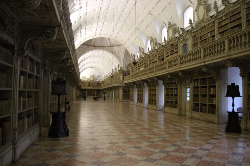 Tour por Mafra, Ericeira, Azenhas do Mar e Cabo da Roca - Visiting the Spectacular Azenhas do Mar