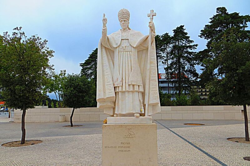 Tour Privado a Fatima, Obidos, Batalha e Nazaré - Exploring Batalha Monastery: A 14th-Century Marvel