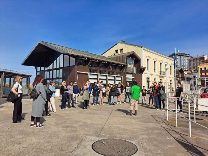 Tour privado por Gijón - Visiting Jovellanos’ Birthplace: Sea and Character