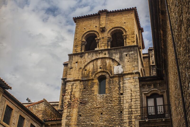 Tour privado por Oviedo - A Worthwhile Experience for Cultures and History Buffs