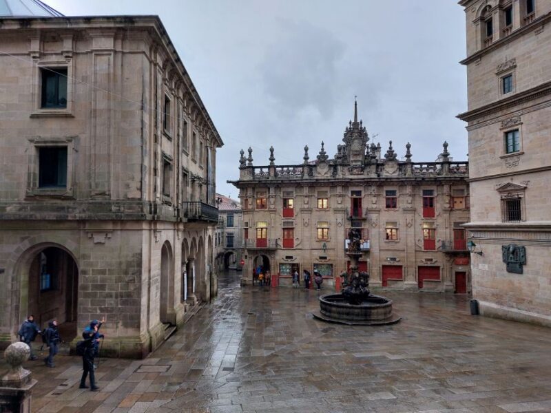 Tour Privado Secretos de Compostela - The Route Through Rúa do Franco and Plaza del Obradoiro