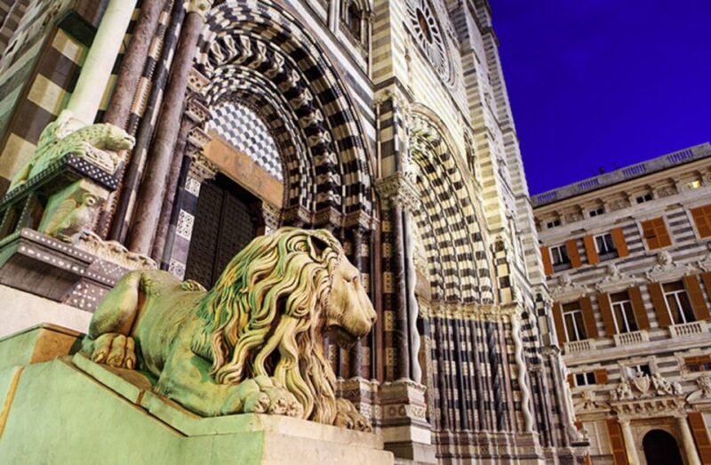 Tour privato centro storico di Genova - Visiting Genoa Cathedral: Architectural Marvel and Spiritual Heart