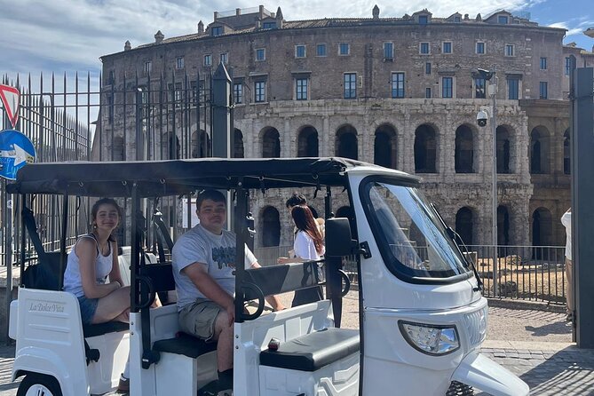 Tour privato di 3 ore al centro di Roma con un E-Tuk elettrico - Logistics and Comfort of the Private Tour