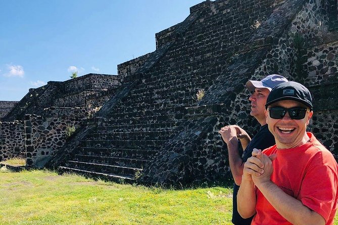Tour Pyramids of Teotihuacan, Basilica and Tlatelolco from CDMX - Obsidian and Maguey Artisans Workshop